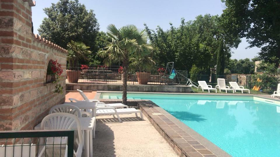 Residenza Le Querce Trilocale Villa Fossato di Vico Buitenkant foto